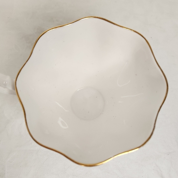 Queen Anne Floral Teacup & Saucer Set - Picture 6 of 11